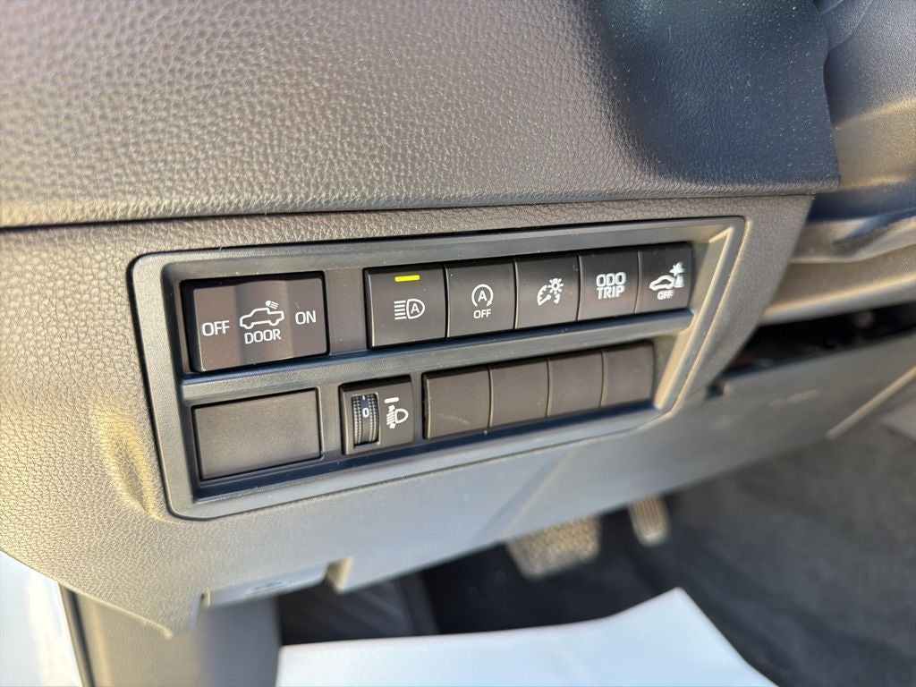 2024 Toyota TUNDRA 4X4 SR5