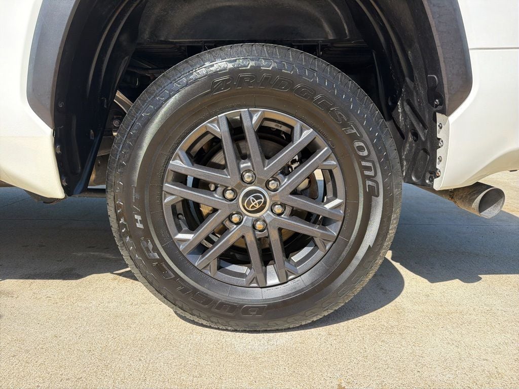 2024 Toyota TUNDRA 4X4 SR5