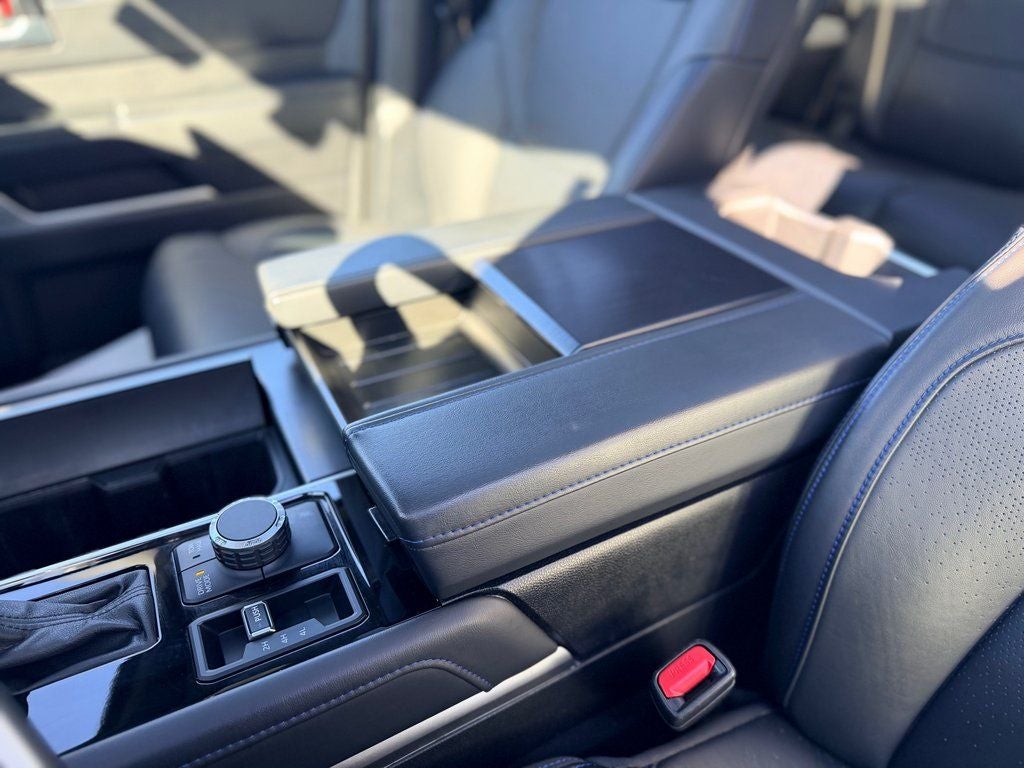 2023 Toyota TUNDRA HV 4X4 Platinum