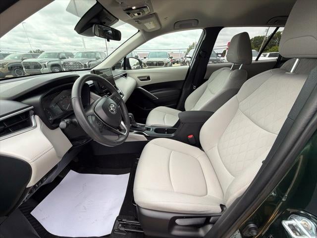 2024 Toyota Corolla Cross LE