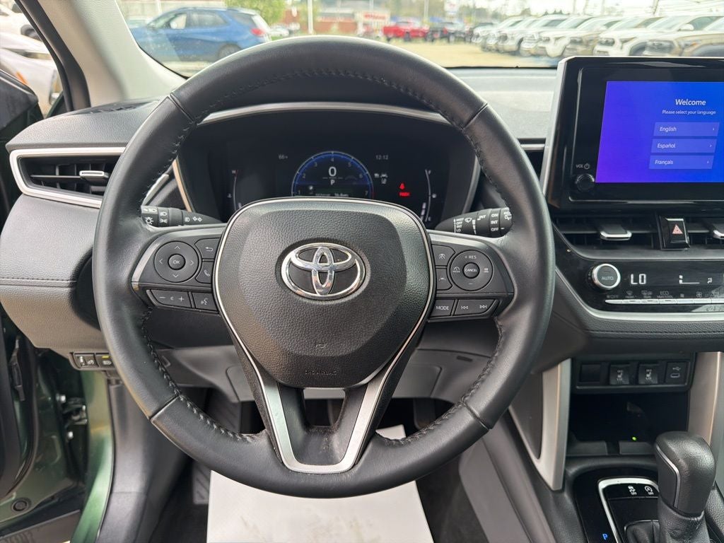 2025 Toyota Corolla Cross XLE