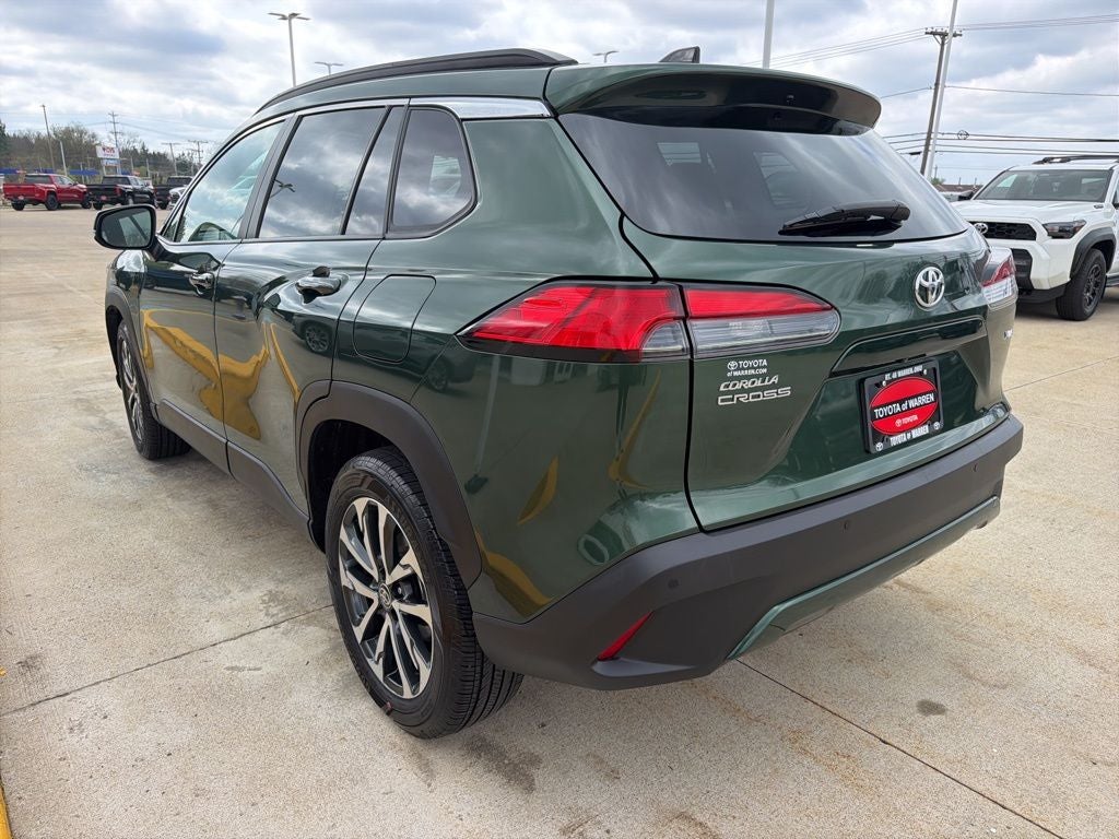 2025 Toyota Corolla Cross XLE