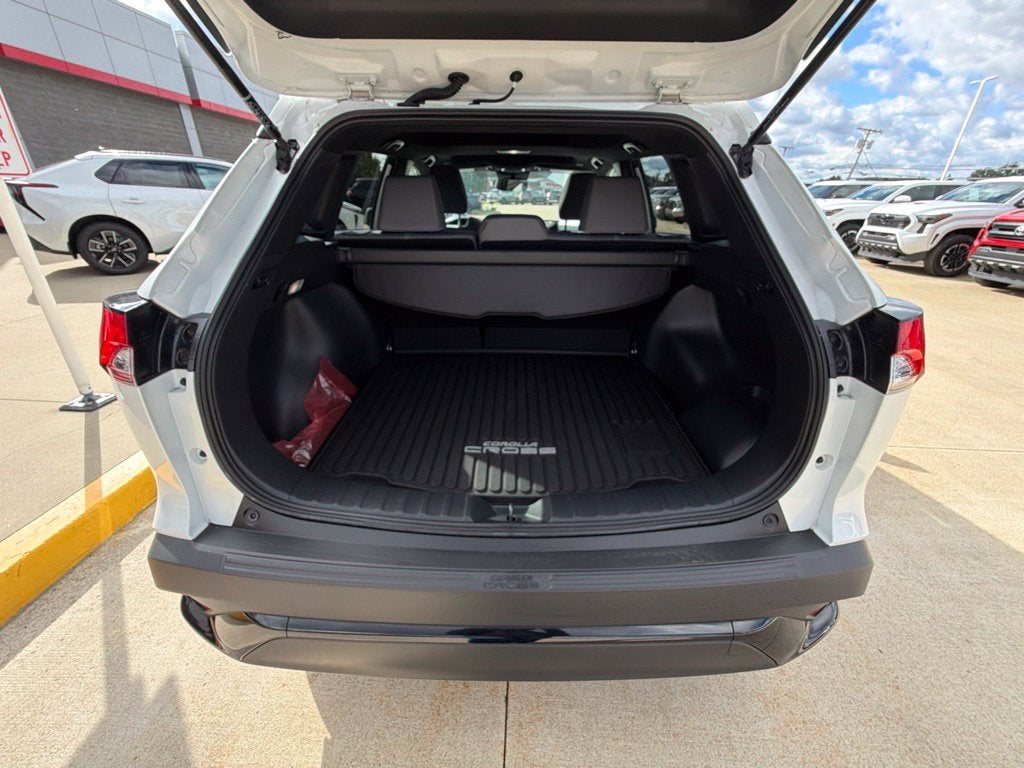 2023 Toyota Corolla Cross Hybrid Hybrid SE