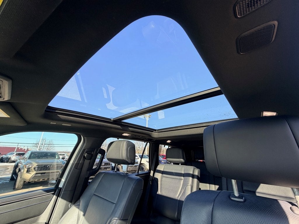 2023 Toyota SEQUOIA 4WD Platinum