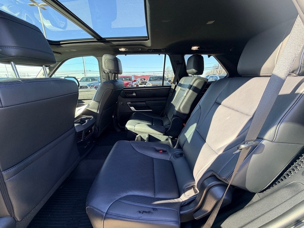 2023 Toyota SEQUOIA 4WD Platinum