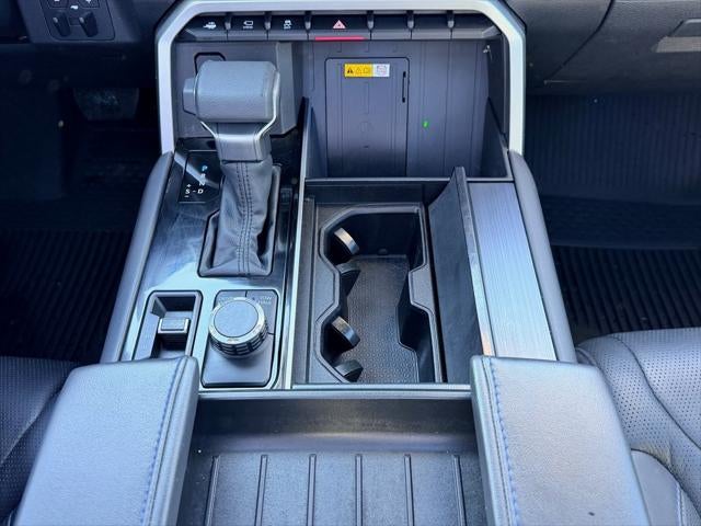 2023 Toyota SEQUOIA 4WD Platinum