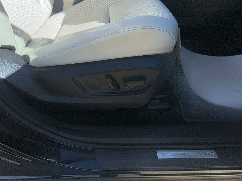 2023 Toyota Toyota Crown LTD Limited