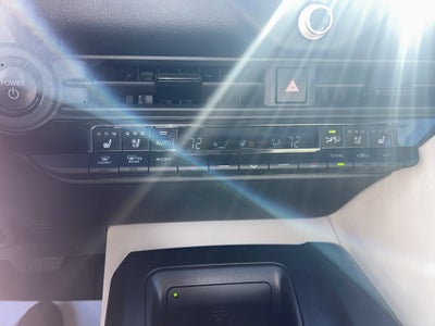 2023 Toyota Toyota Crown LTD Limited