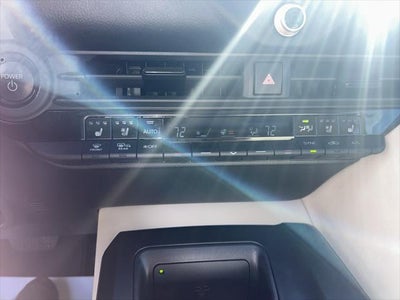 2023 Toyota Toyota Crown LTD Limited