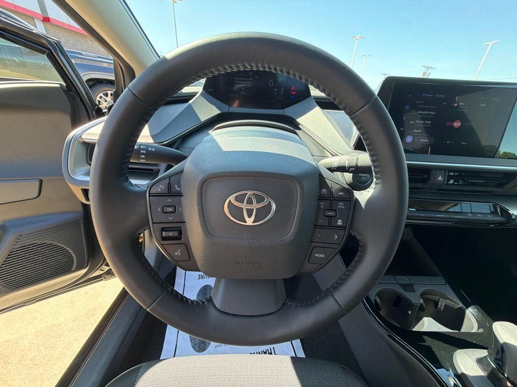 2025 Toyota Prius LE
