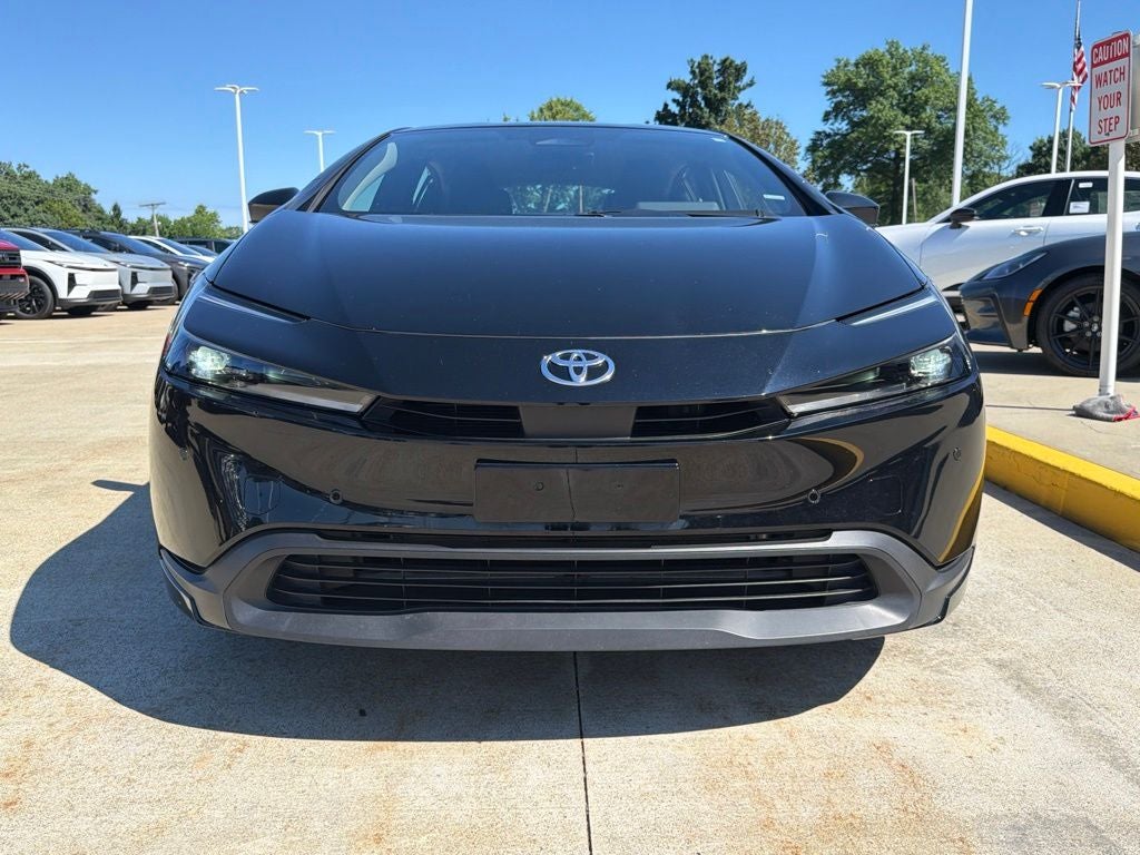 2025 Toyota Prius LE
