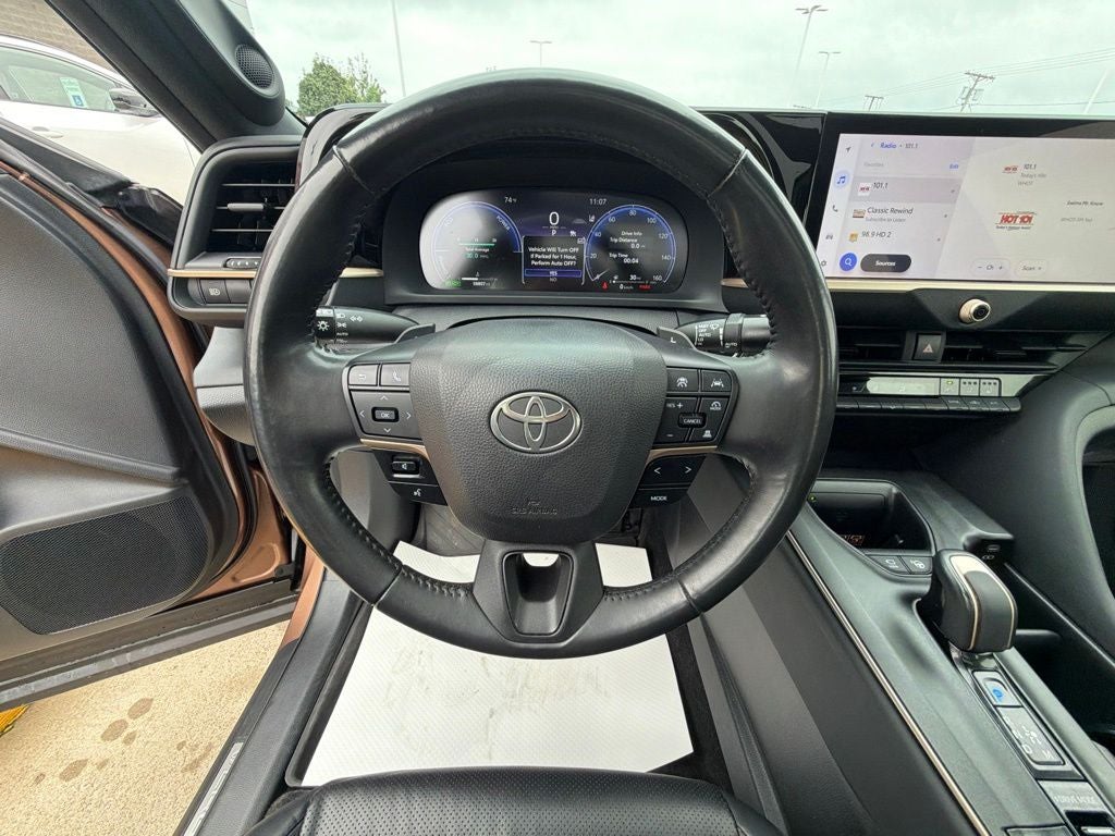 2023 Toyota Crown Platinum