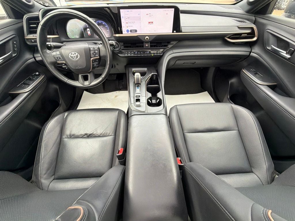 2023 Toyota Crown Platinum