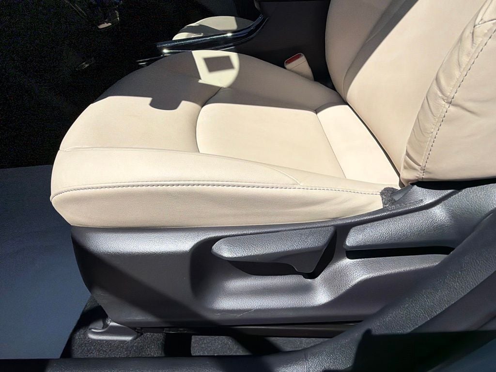 2022 Toyota Prius XLE AWD-e