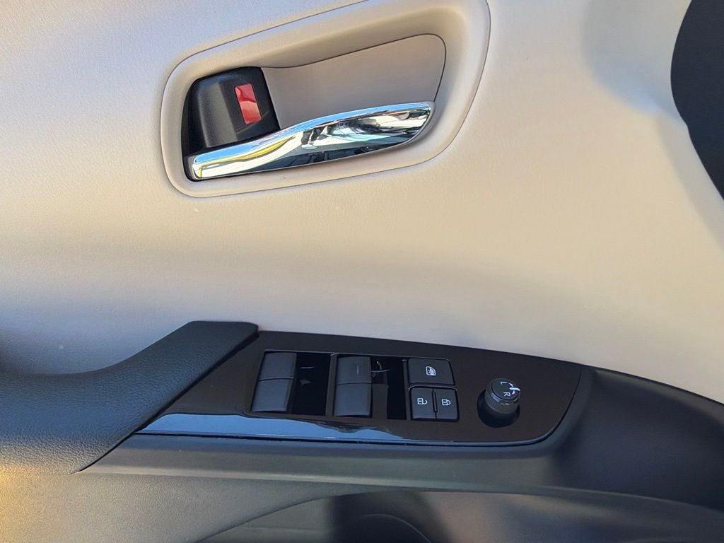 2022 Toyota Prius XLE AWD-e