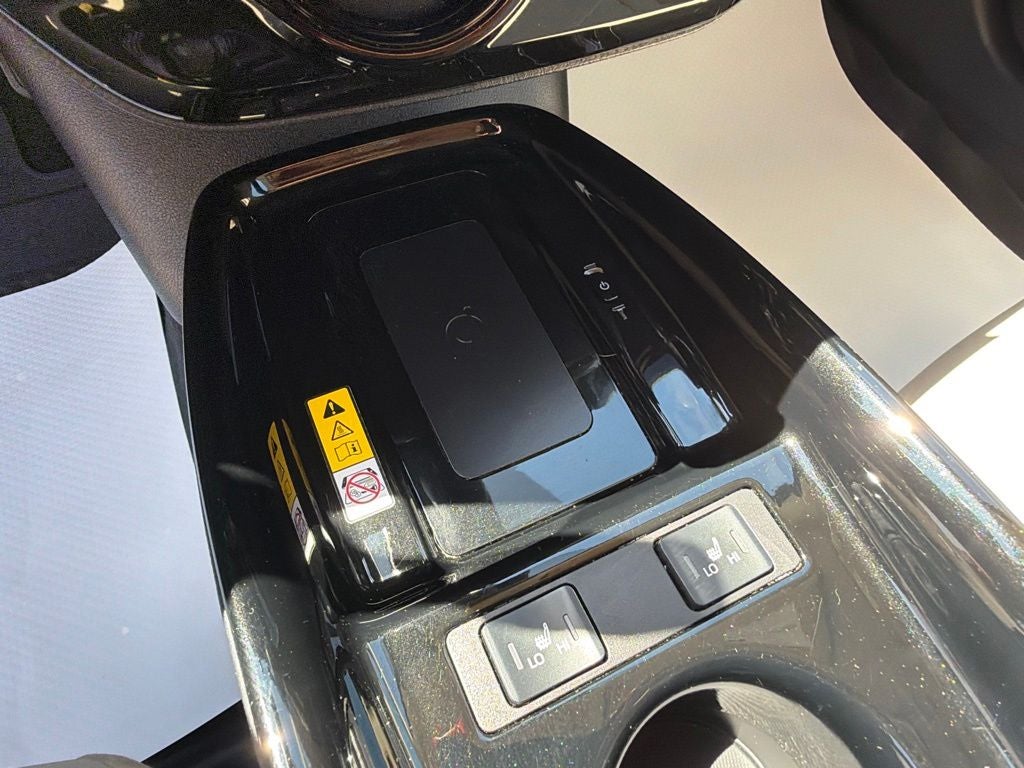 2022 Toyota Prius XLE AWD-e