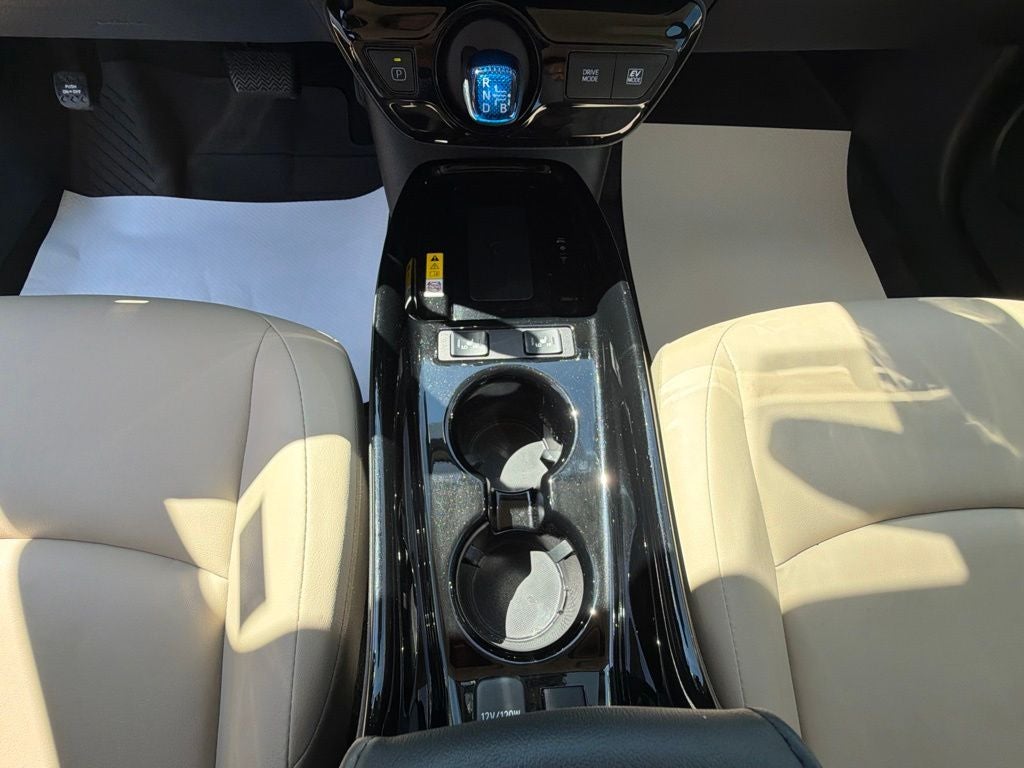 2022 Toyota Prius XLE AWD-e