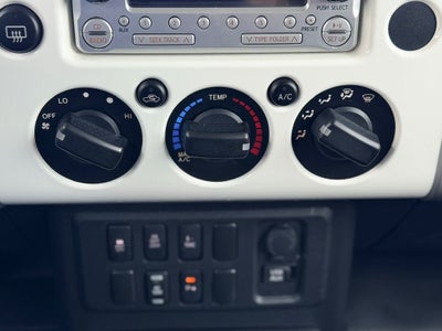 2014 Toyota FJ CRUISER Base