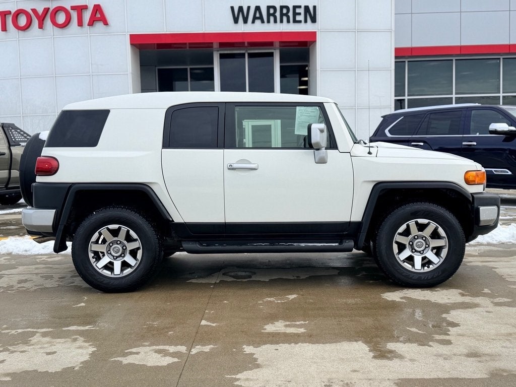 2014 Toyota FJ CRUISER Base