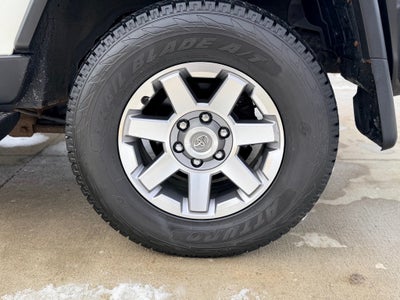 2014 Toyota FJ CRUISER Base