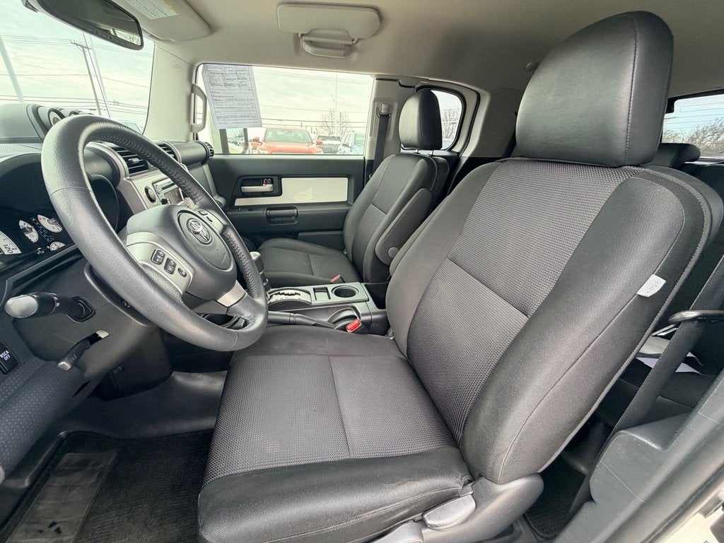 2014 Toyota FJ CRUISER Base