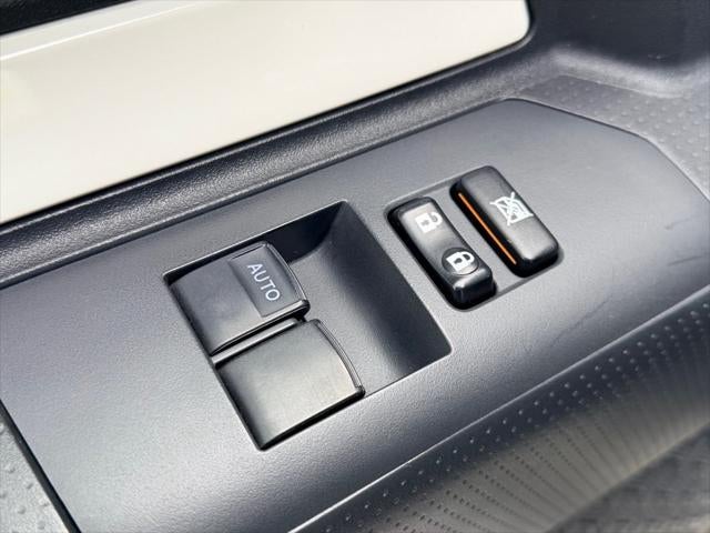 2014 Toyota FJ CRUISER Base