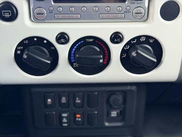 2014 Toyota FJ CRUISER Base