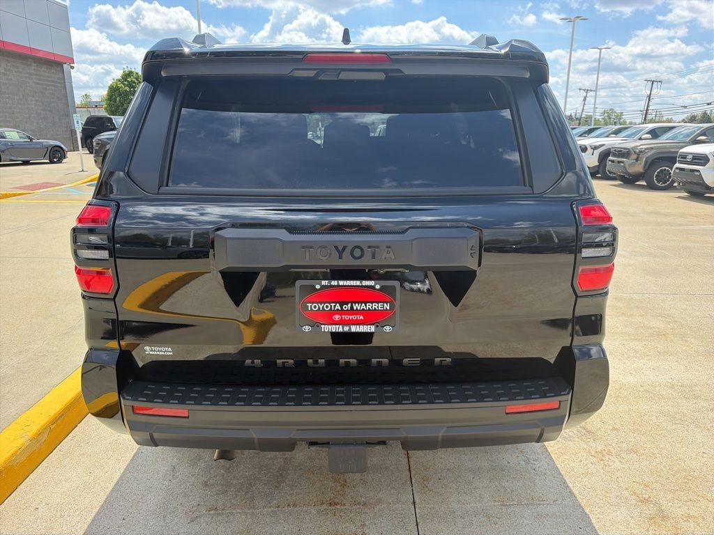 2025 Toyota 4RUNNER SR5