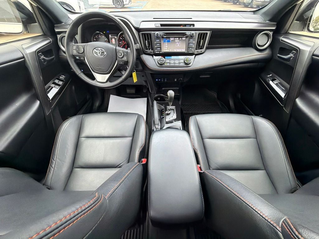 2018 Toyota RAV4 SE