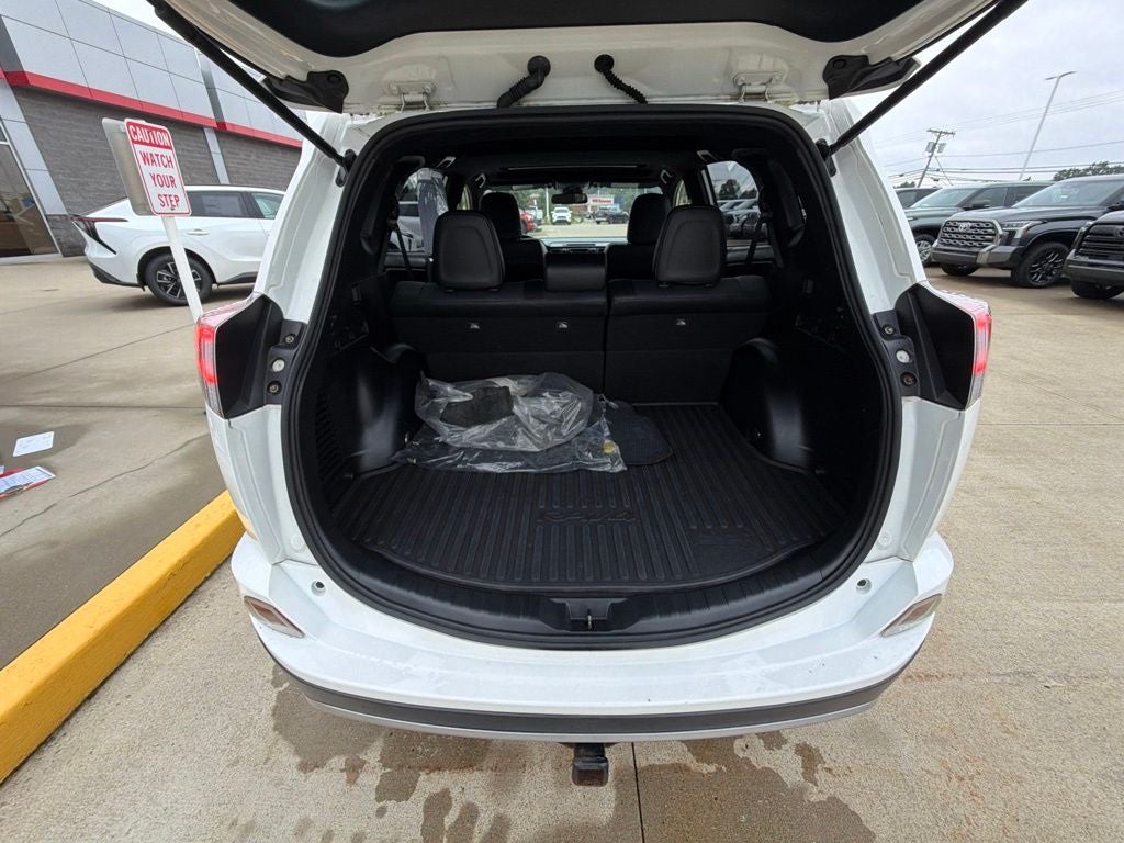 2018 Toyota RAV4 SE