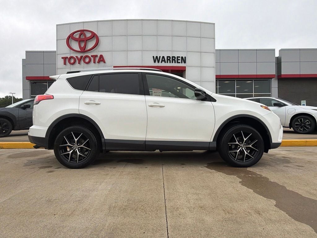 2018 Toyota RAV4 SE