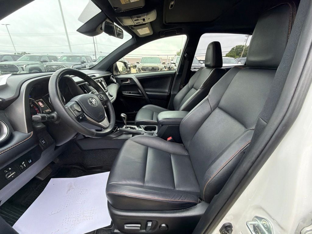2018 Toyota RAV4 SE