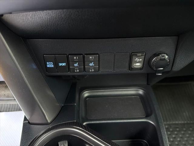 2018 Toyota RAV4 SE
