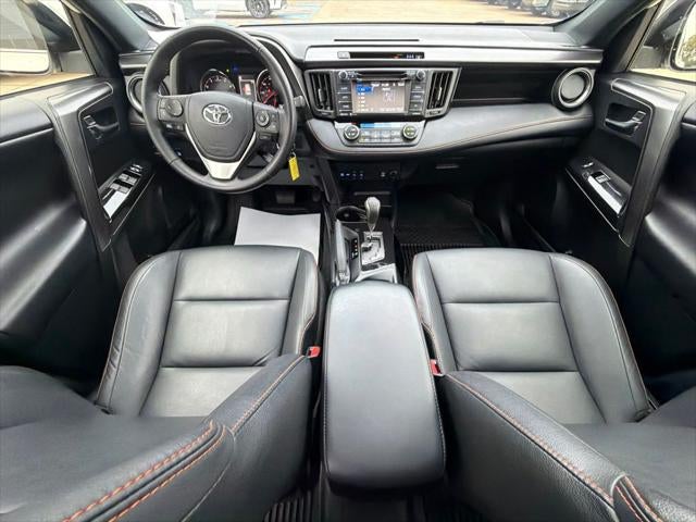 2018 Toyota RAV4 SE