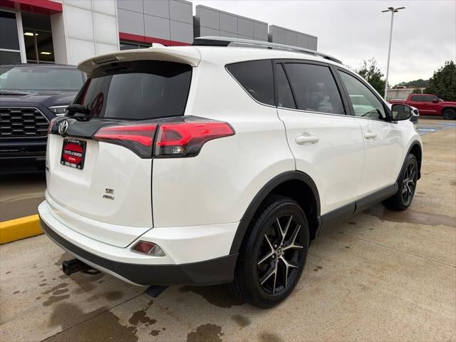 2018 Toyota RAV4 SE