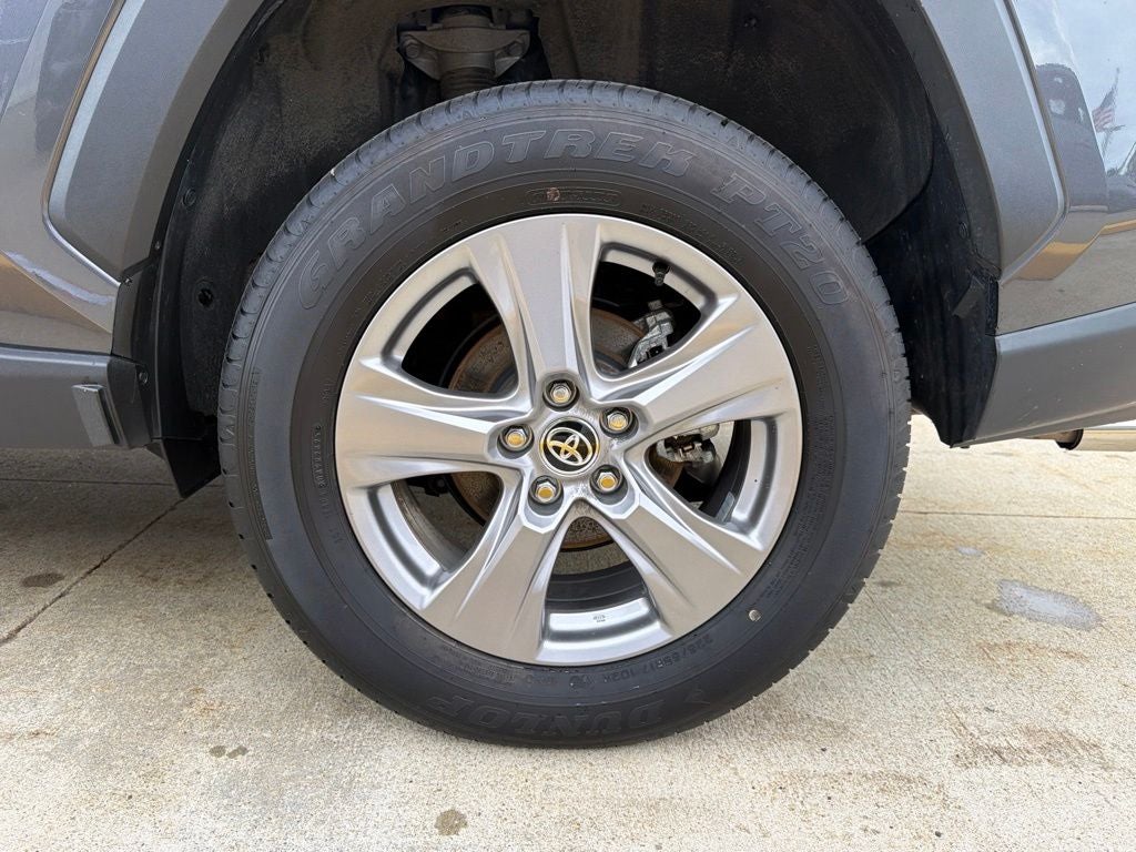 2025 Toyota RAV4 Hybrid LE