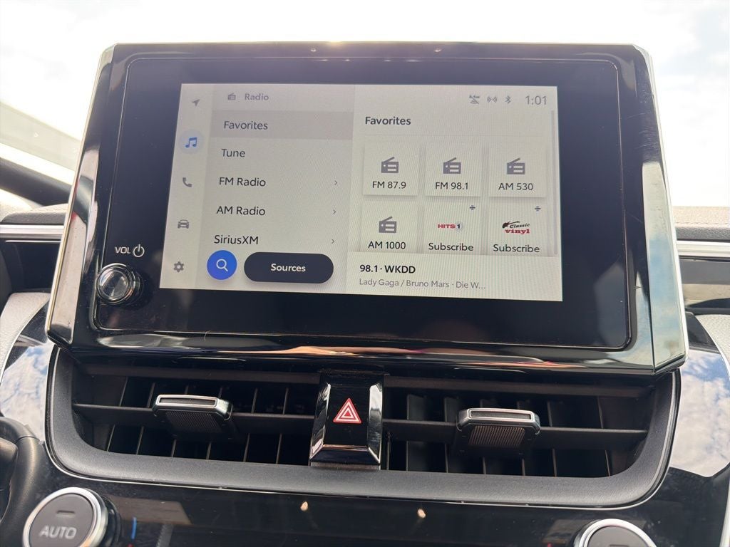 2023 Toyota Corolla Hatchback XSE