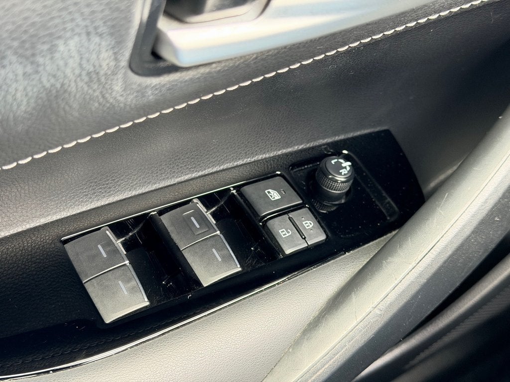 2023 Toyota COROLLA HATCHBACK SE