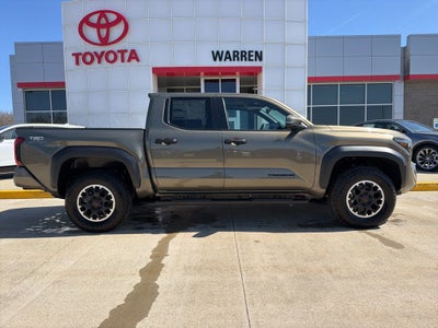 2025 Toyota Tacoma TRD Off-Road