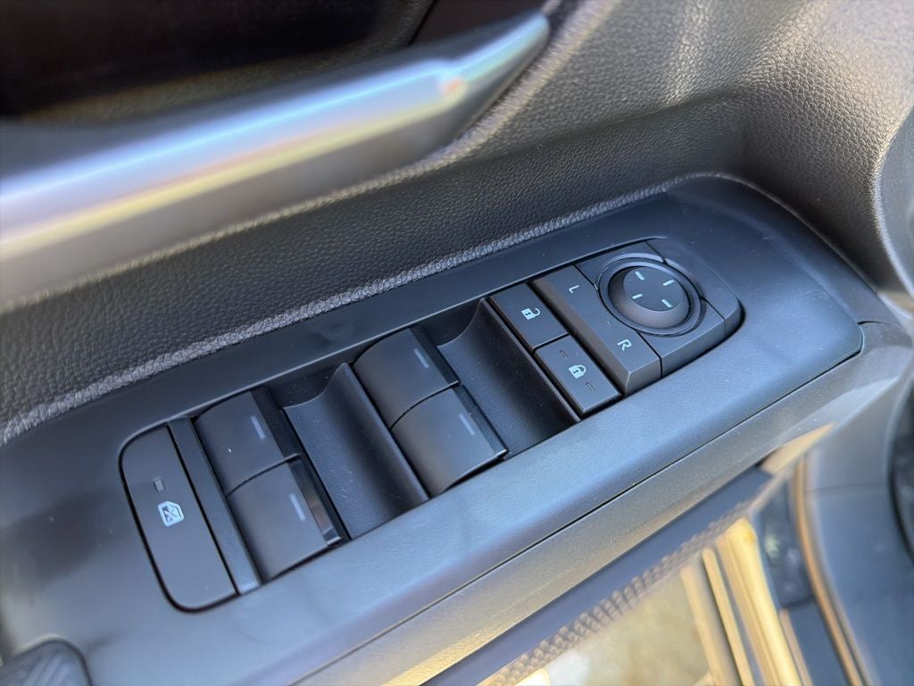 2025 Toyota Tacoma TRD Off Road - Photo 13