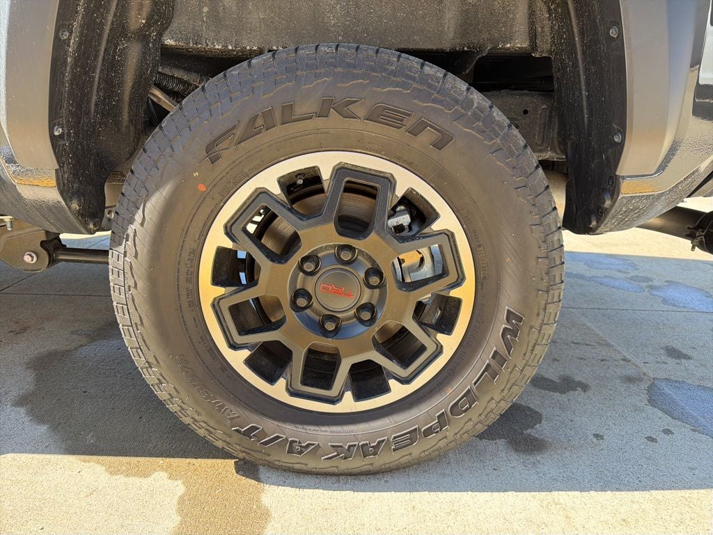 2025 Toyota Tacoma TRD Off Road - Photo 8