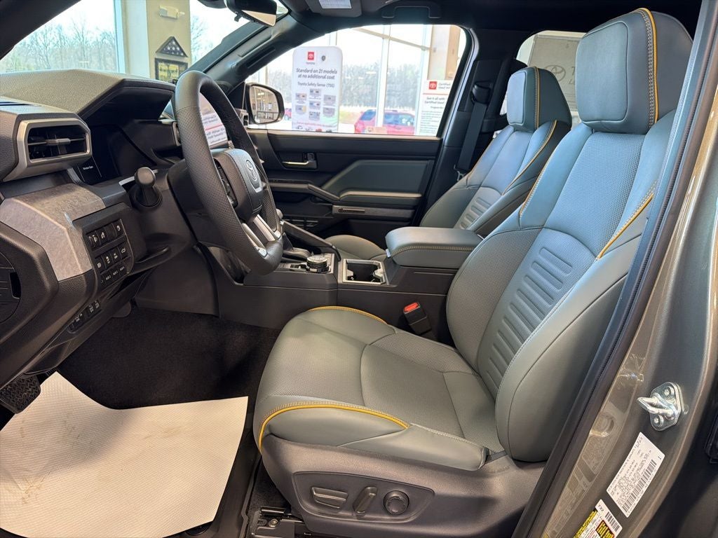 2025 Toyota Tacoma Trailhunter - Photo 8