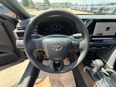 2026 Toyota Camry SE AWD
