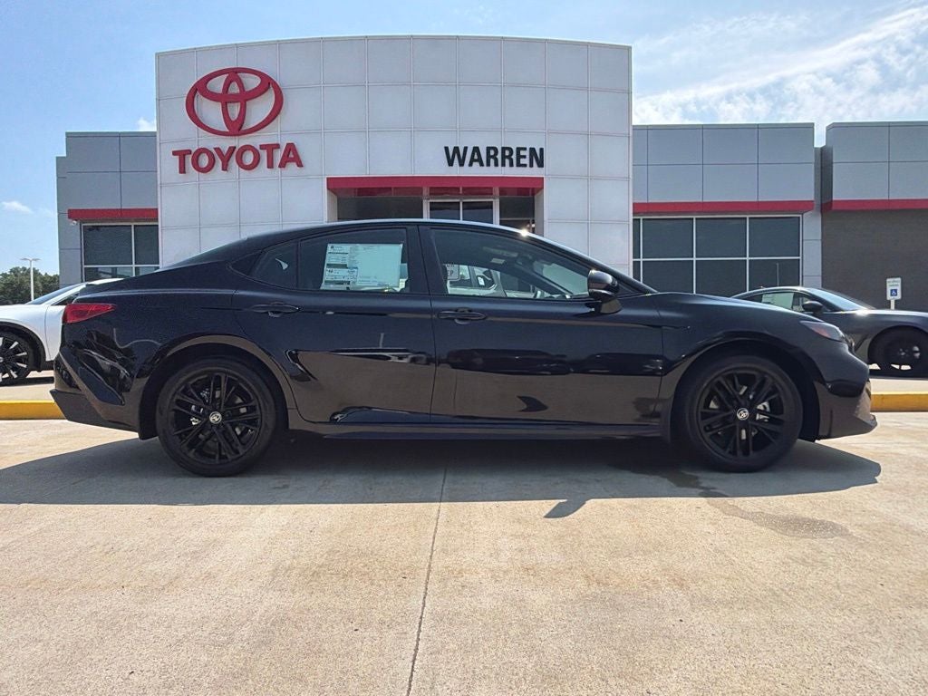 2026 Toyota Camry SE AWD