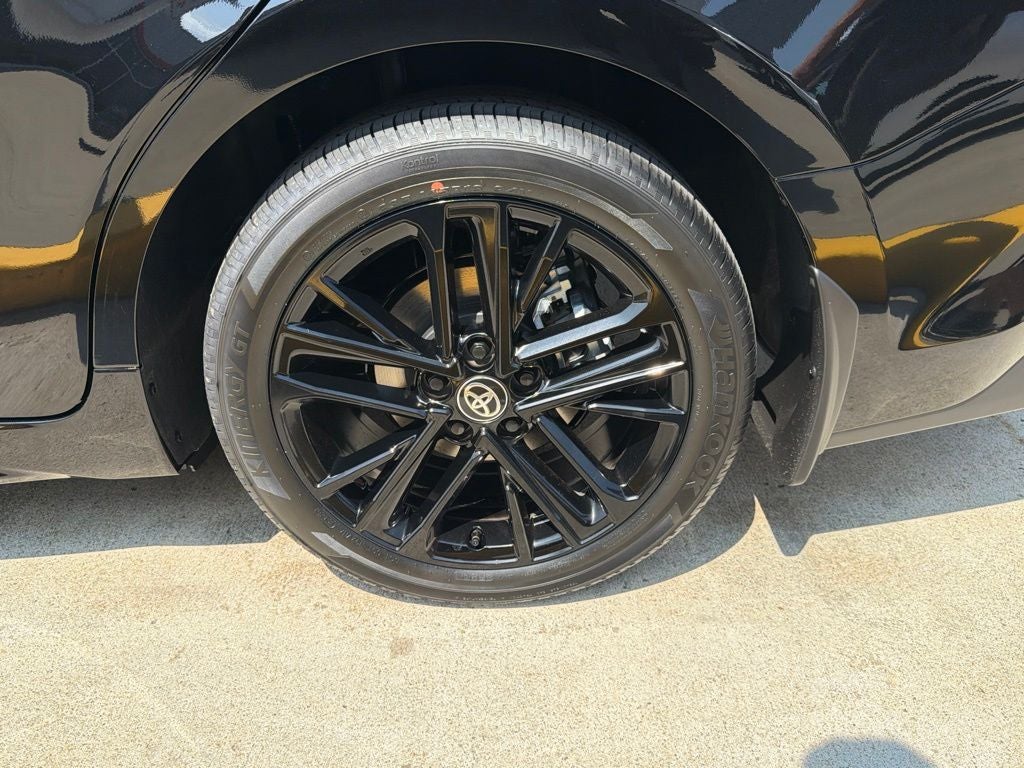2026 Toyota Camry SE AWD
