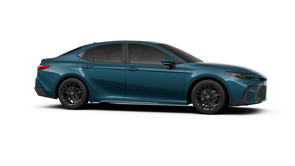 2026 Toyota Camry SE AWD