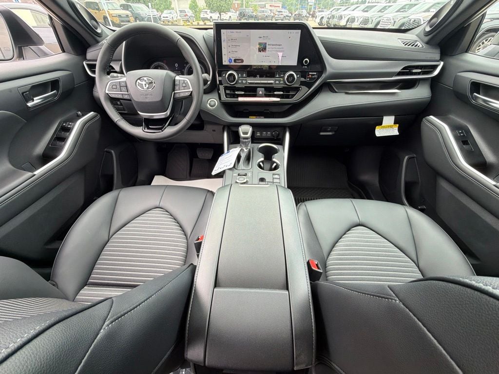 2026 Toyota Highlander XSE