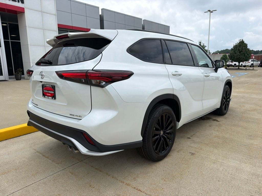 2026 Toyota Highlander XSE