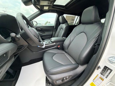 2026 Toyota Highlander XSE