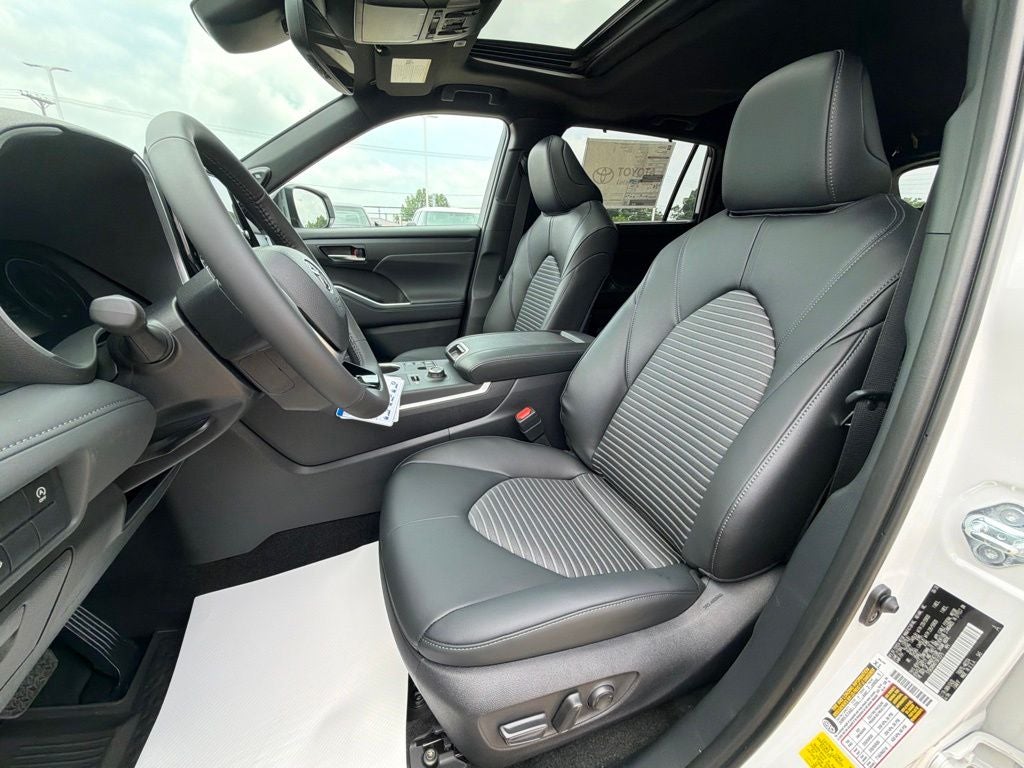 2026 Toyota Highlander XSE